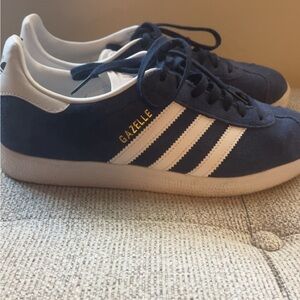 Adidas Gazelle Woman’s Navy Blue Sneakers